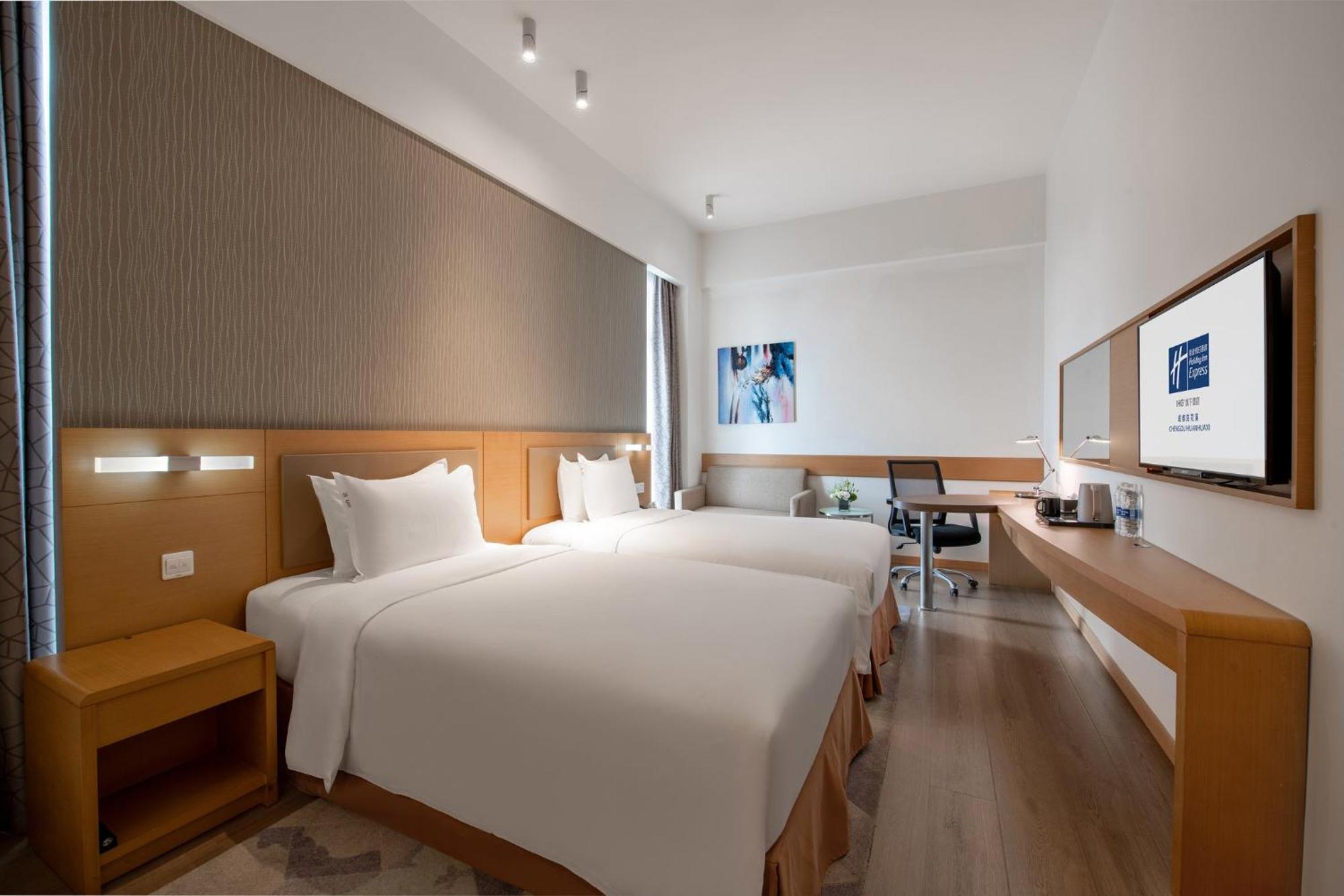 Holiday Inn Express Chengdu Huanhuaxi By Ihg-Near Jinsha Site Musem,Near Wuhou Temple Museum,Welcome Drinks,Free Gym,Free Self-Service Laundry Exterior foto