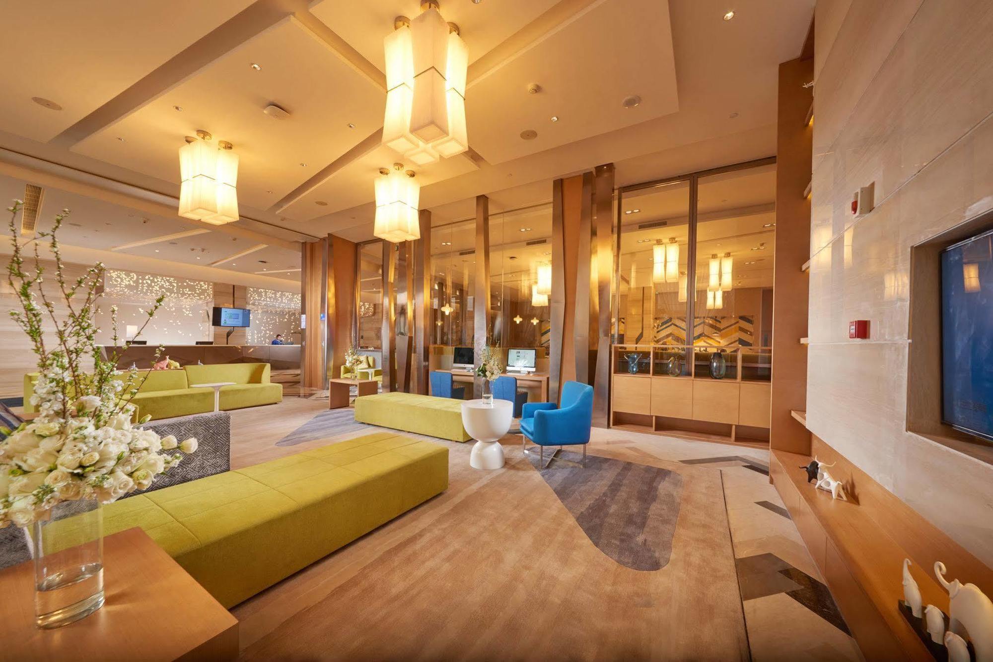 Holiday Inn Express Chengdu Huanhuaxi By Ihg-Near Jinsha Site Musem,Near Wuhou Temple Museum,Welcome Drinks,Free Gym,Free Self-Service Laundry Exterior foto